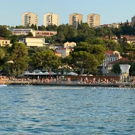 Dema Διαμέρισμα Κόπερ